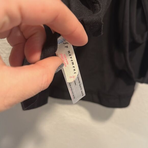 Free People Movement‎ black Carbon Strappy Back Tank Top NWT Sz XS - Picture 5 of 8